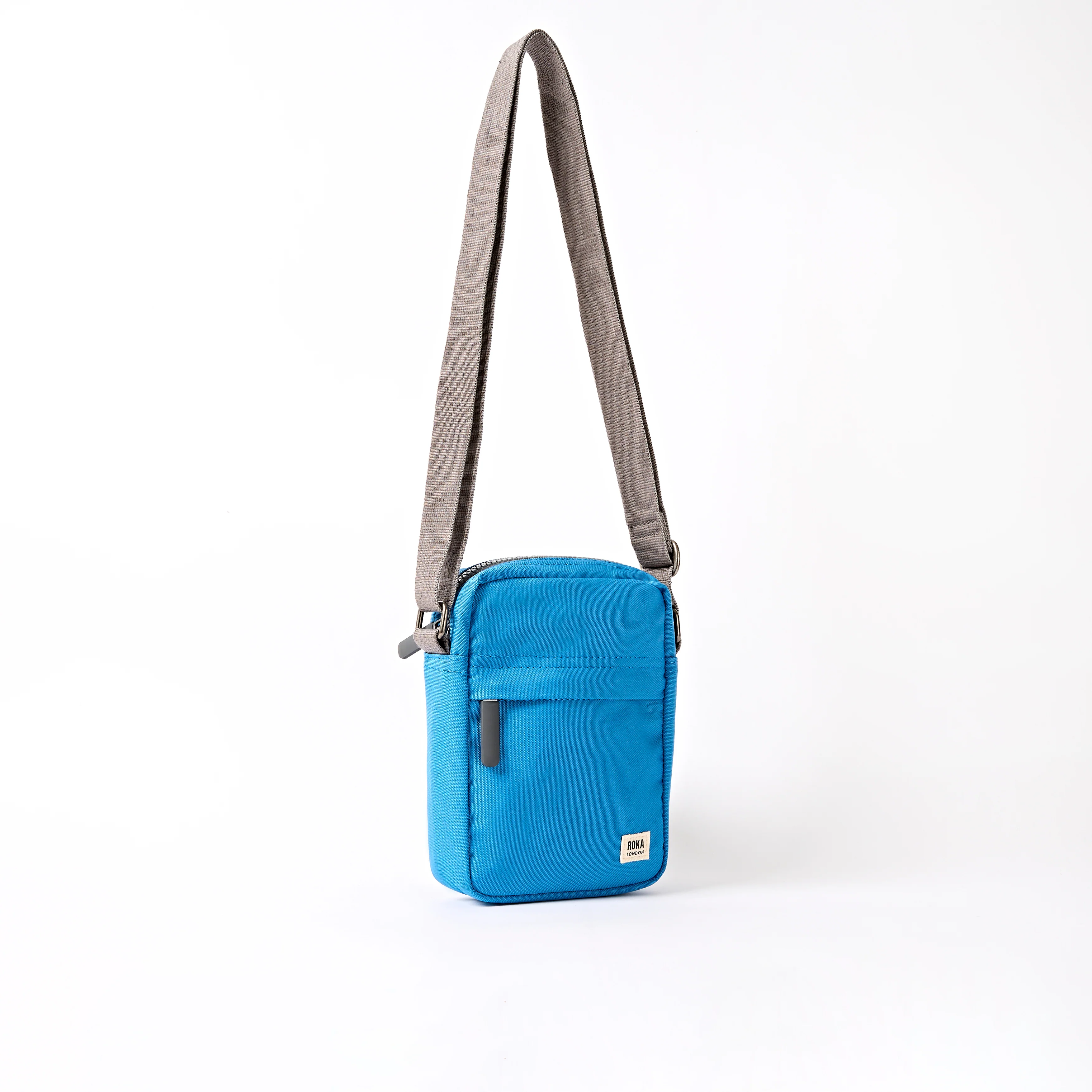 Bond Pocket Crossbody Bag in Malibu Blue Recycled Canvas - Image 2