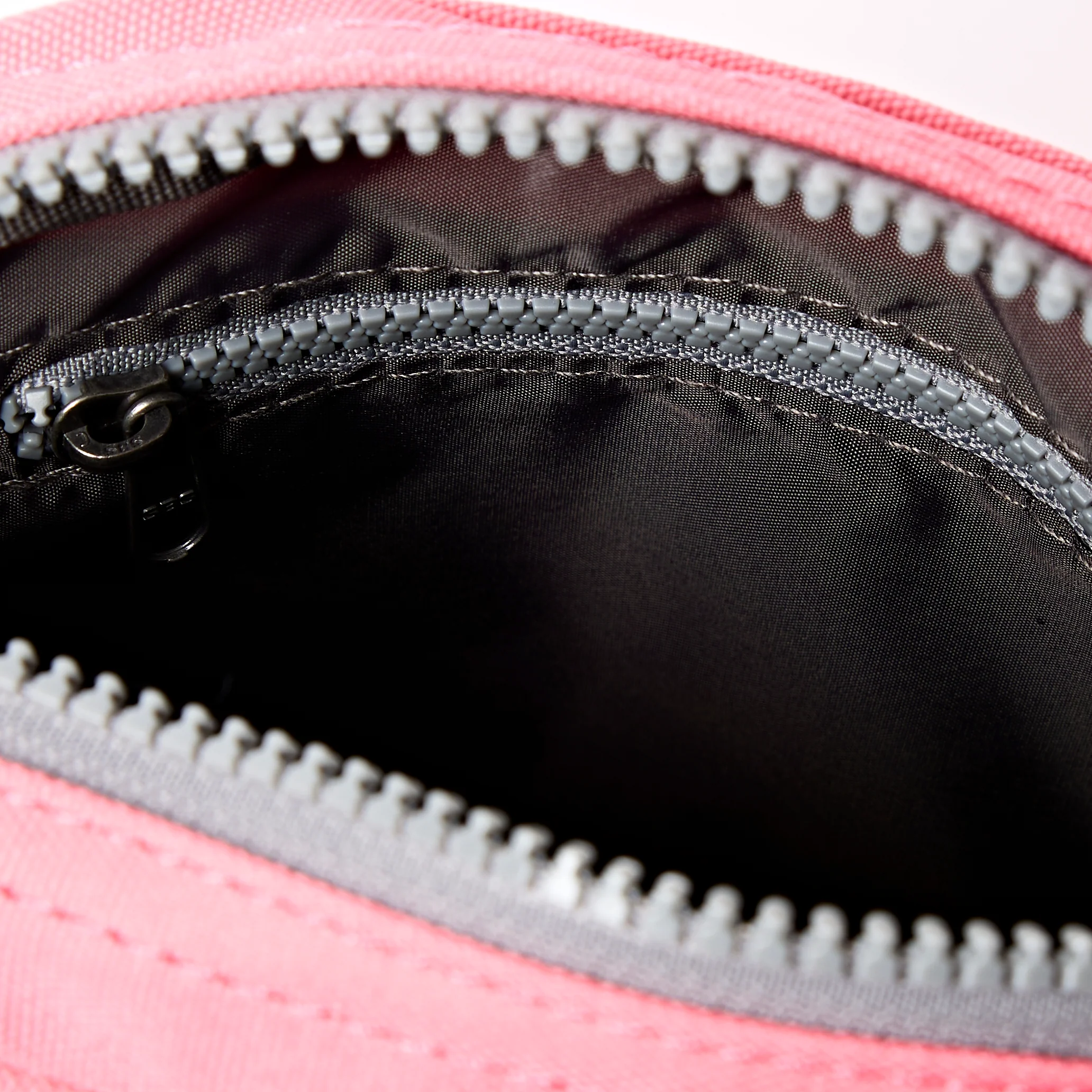 Bond Pocket Crossbody Bag in Pink Lemonade - Image 5