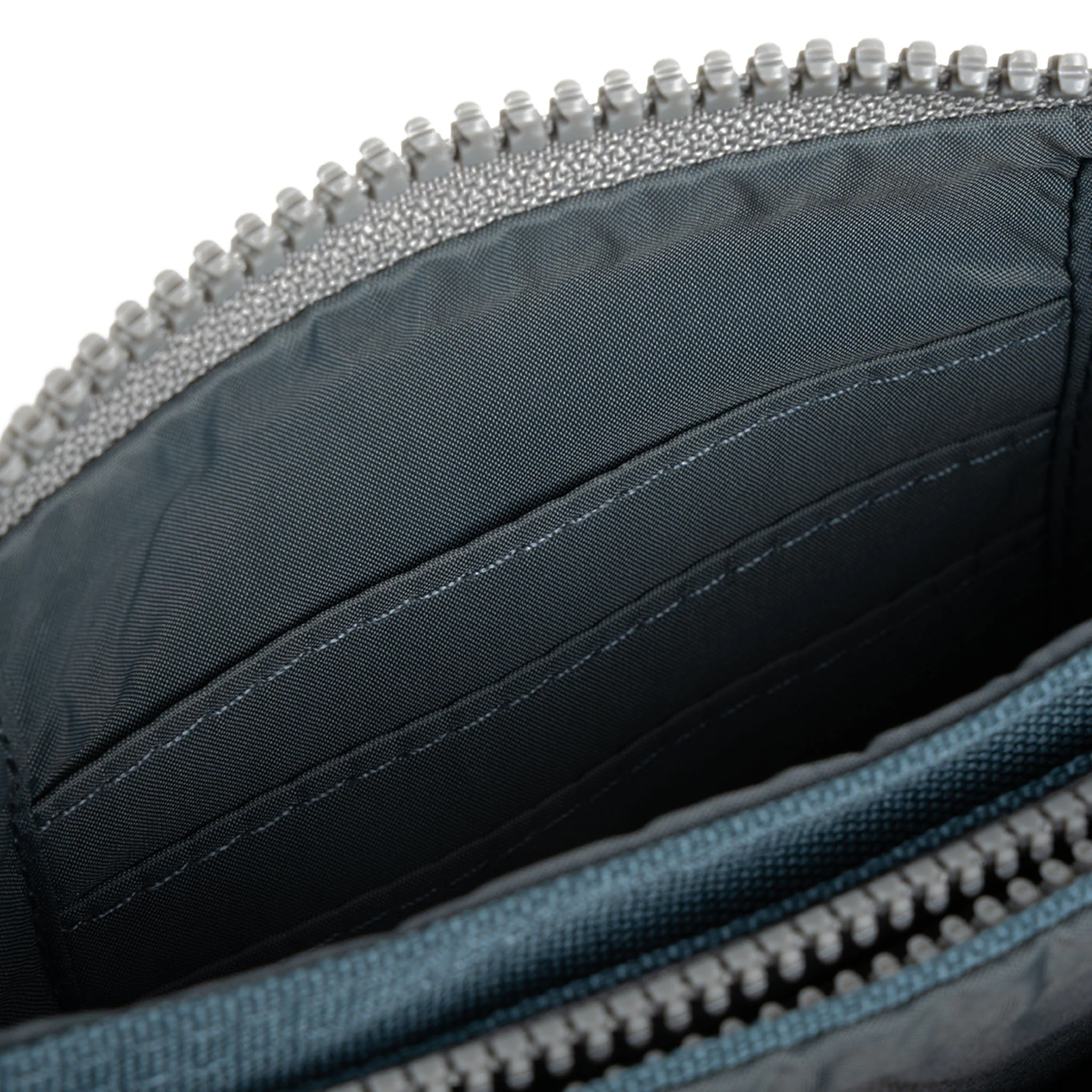Carnaby Wallet in Airforce - Image 5