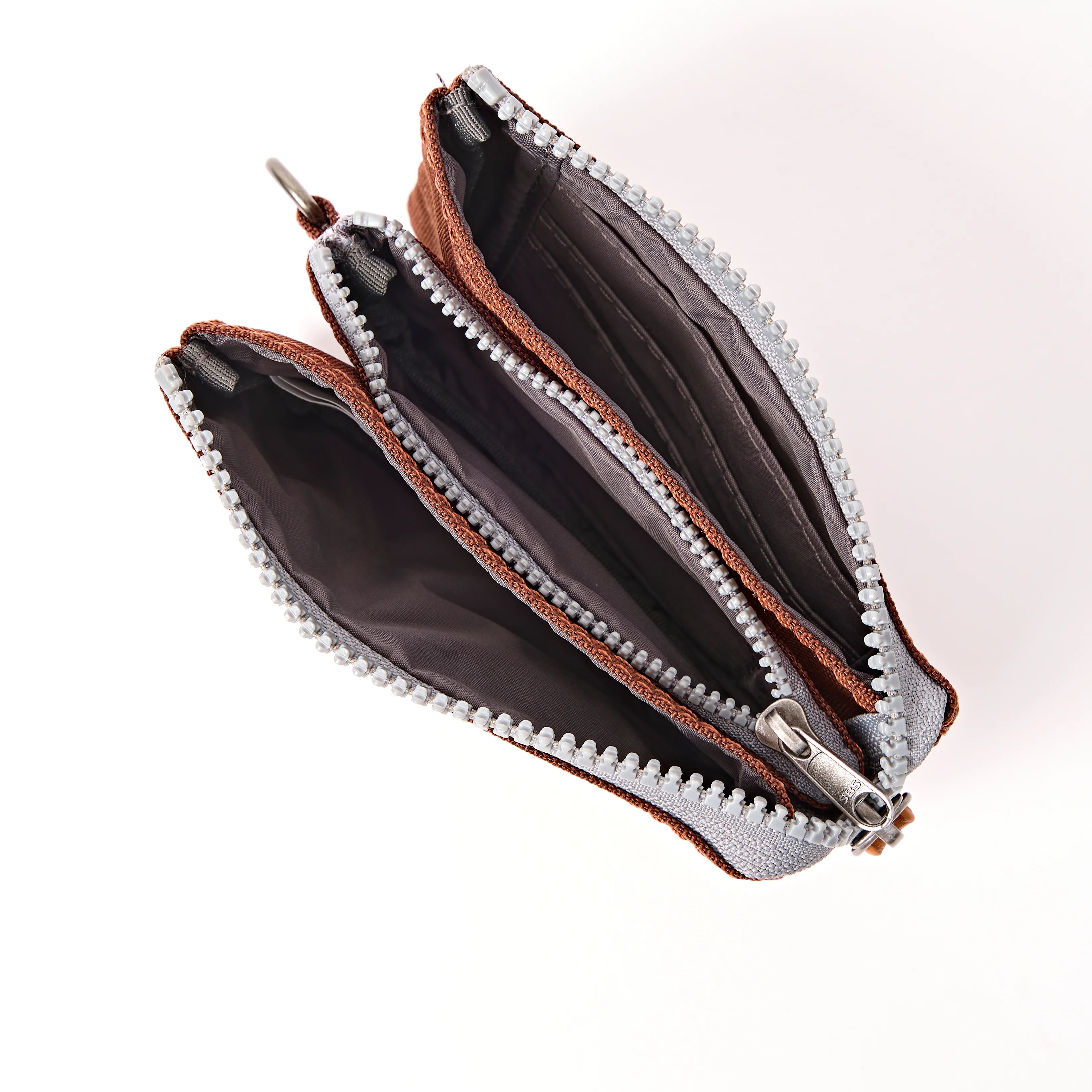 Carnaby Wallet in Chocolate Recycled Canvas - Image 4