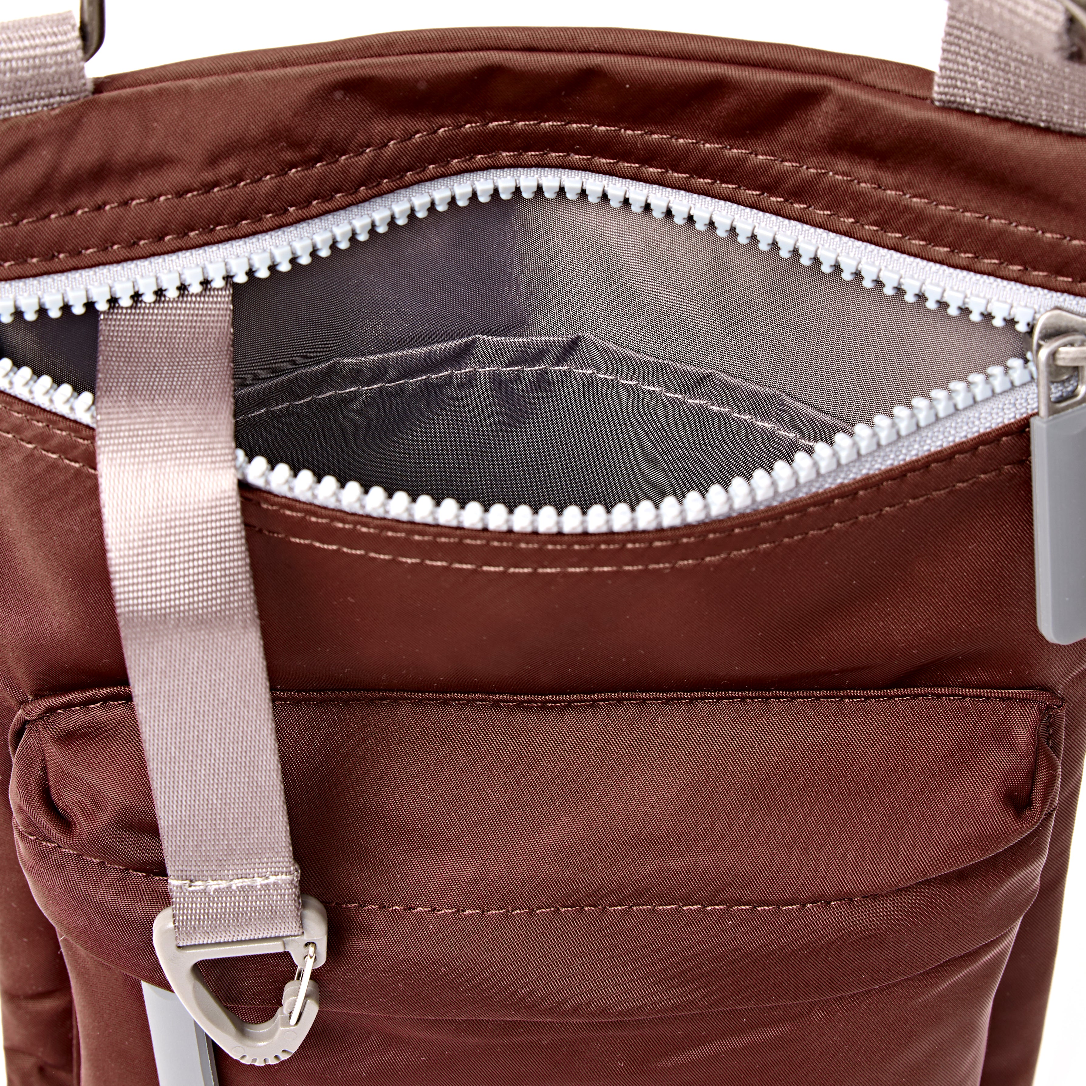 Chelsea B Crossbody Bag in Rocky Road - Image 4