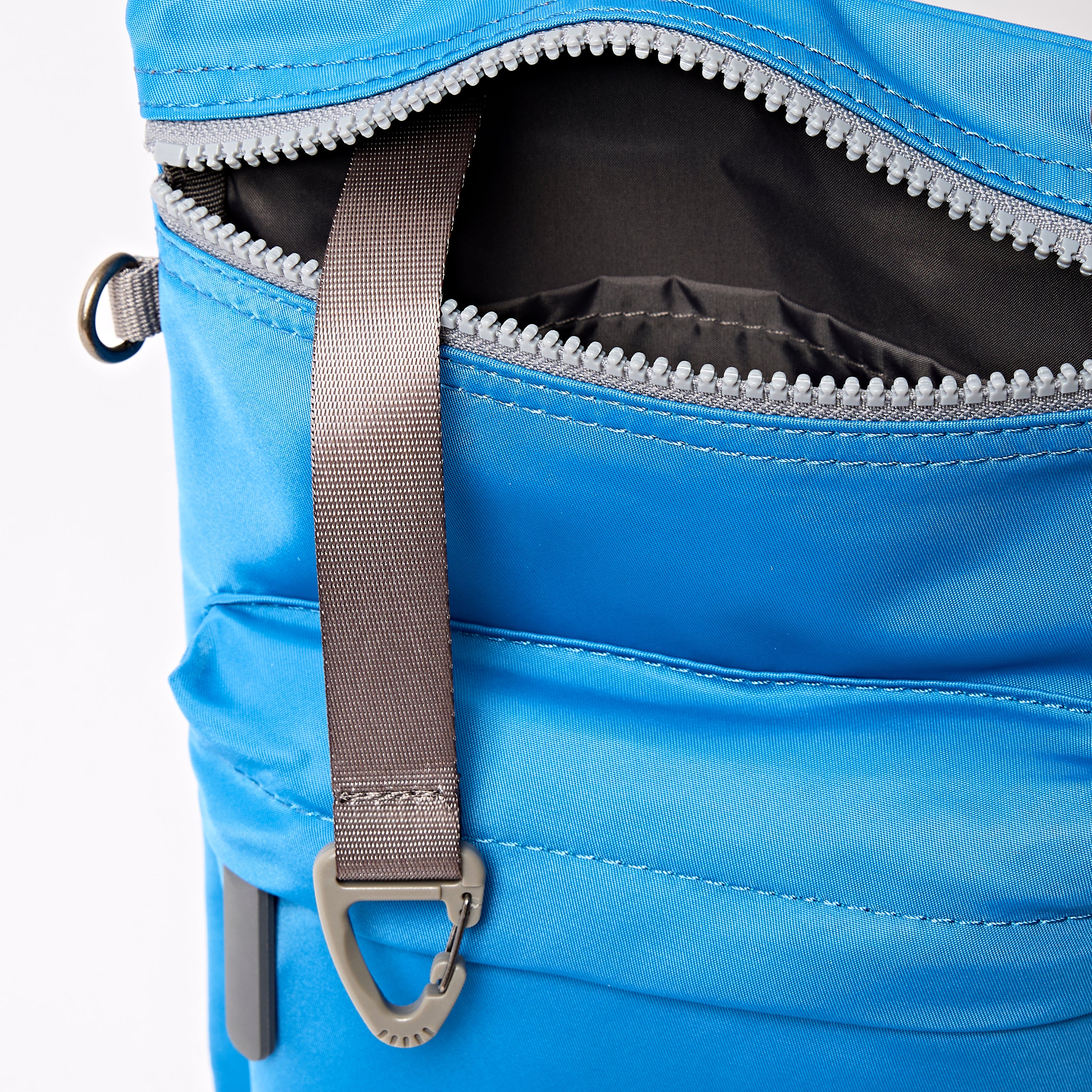 Chelsea B Crossbody Bag in Malibu Blue - Image 4
