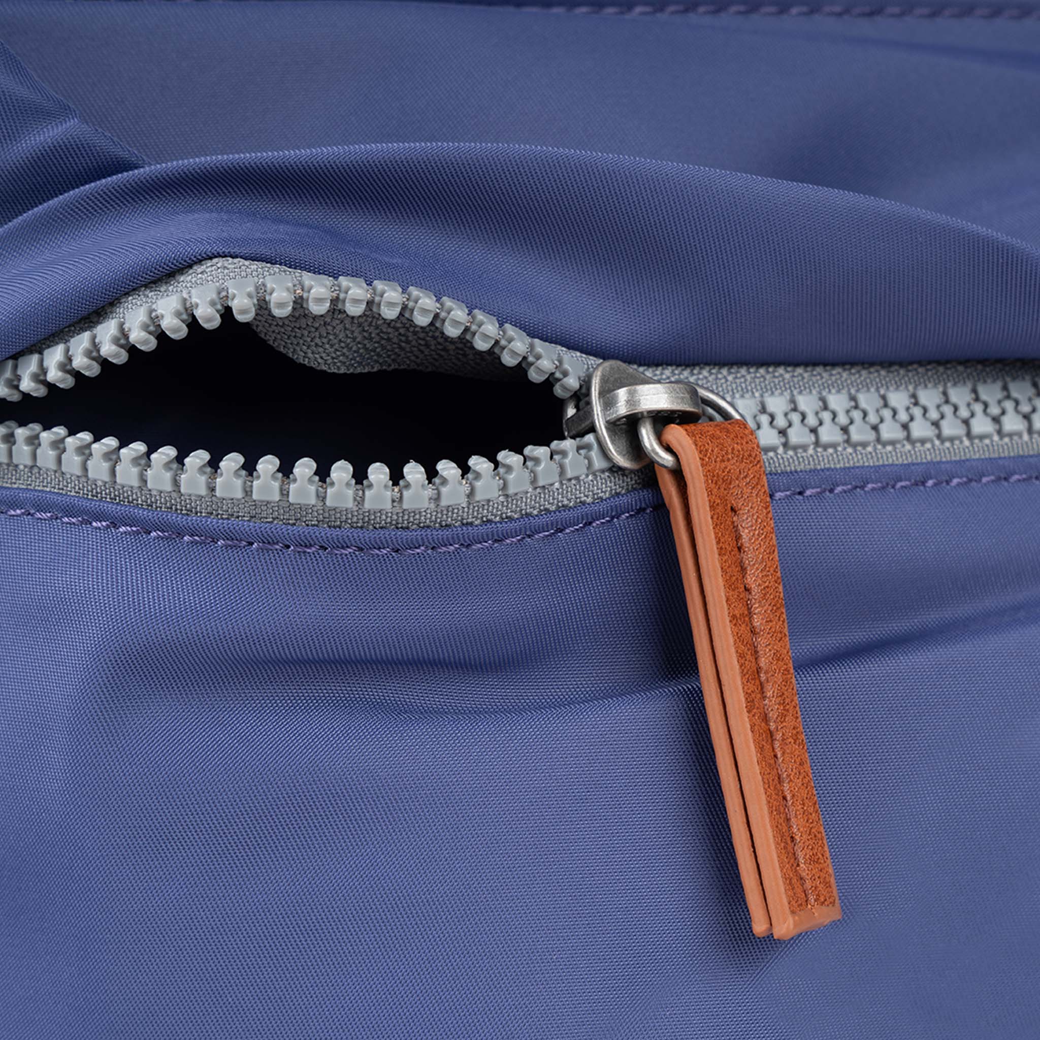 Kennington Crossbody Bag in Indigo - Image 5