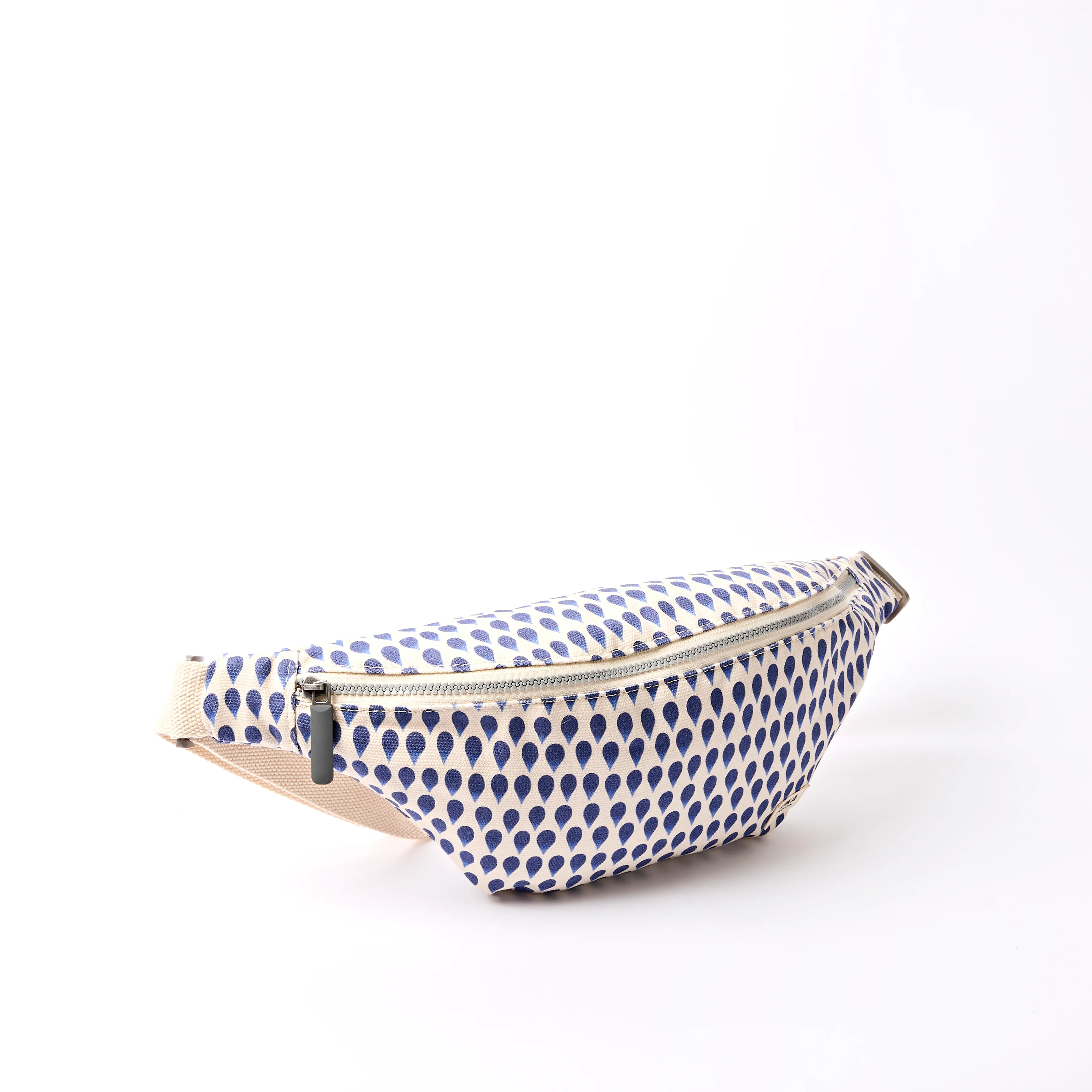 Mill Hill Crossbody Bag in Denim Rain Indigo - Image 2