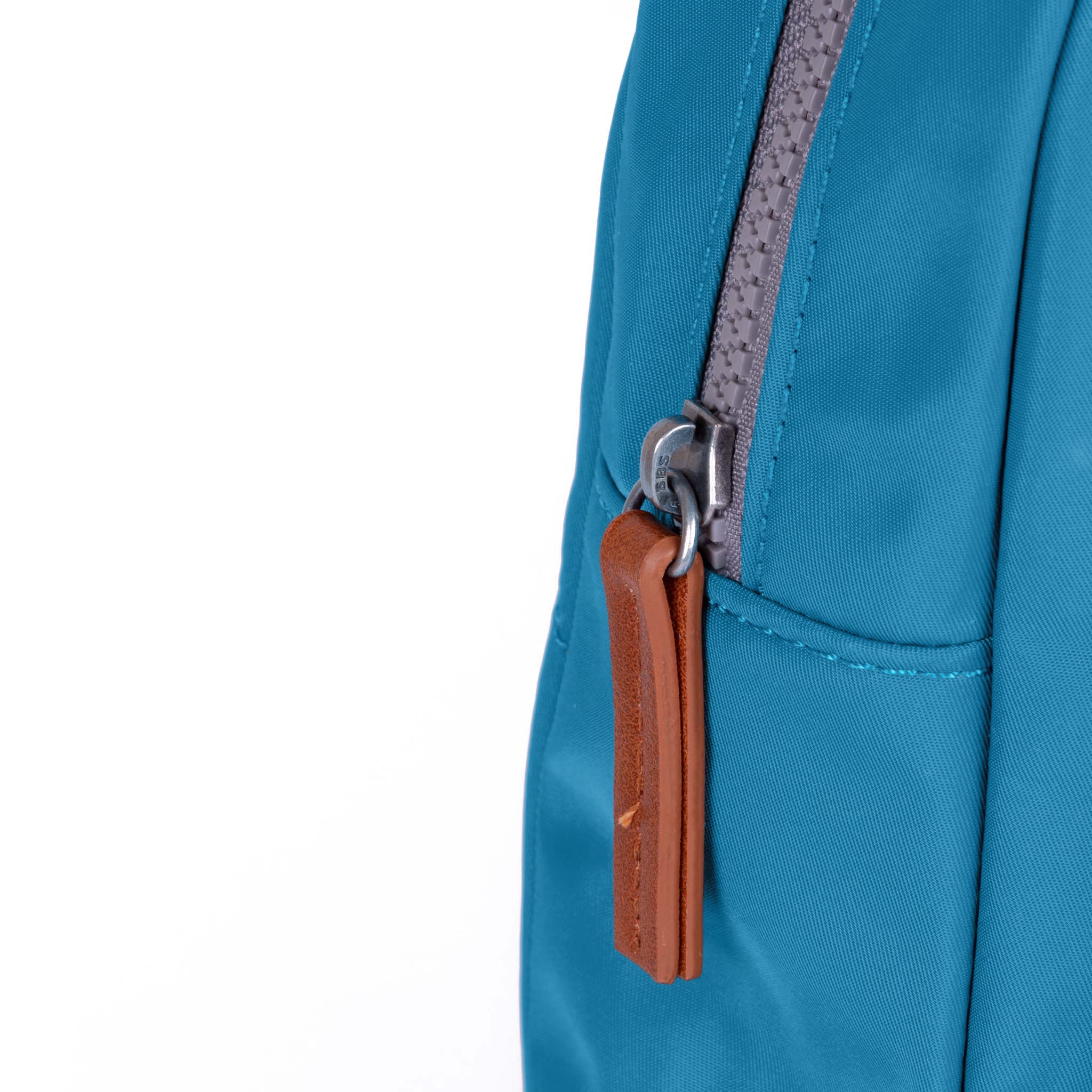 Willesden Sling Bag in Marine - Image 5